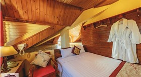 Khách sạn Saphir Đà Lạt